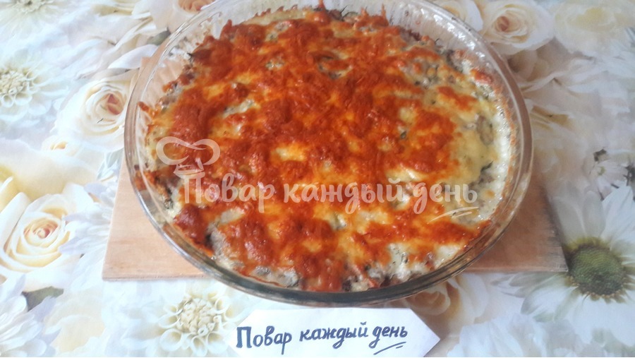 Мусака с картофелем и фаршем под соусом Бешамель