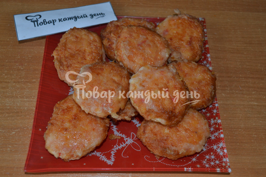 Котлеты из крабовых палочек с сыром