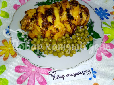 Куриная грудка в духовке
