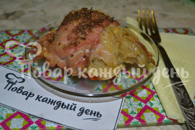 Свиные отбивные, фаршированные картофелем и сыром