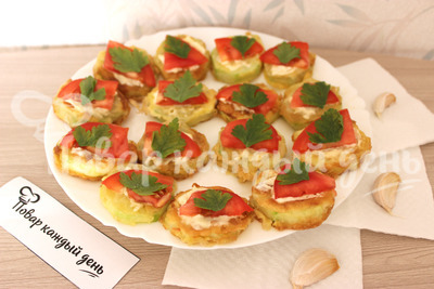 Жареные кабачки с чесноком