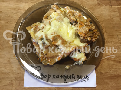 Лазанья с мясом и соусом бешамель