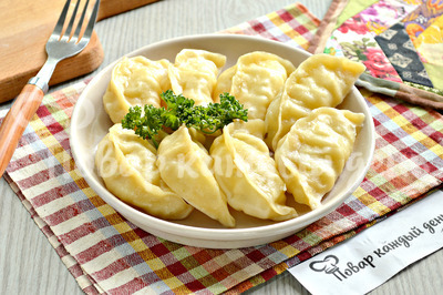 Вареники с картошкой и луком на пару