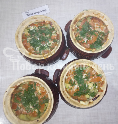 Жаркое в горшочках из картофеля со свининой по-домашнему